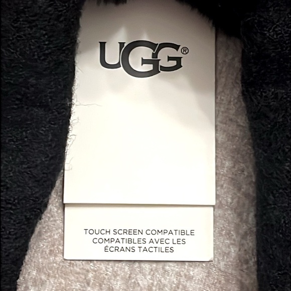 Brand New UGG Wool Black Leather Shorty Touchscreen Tech Gloves Sheepskin Cuff - Picture 6 of 16